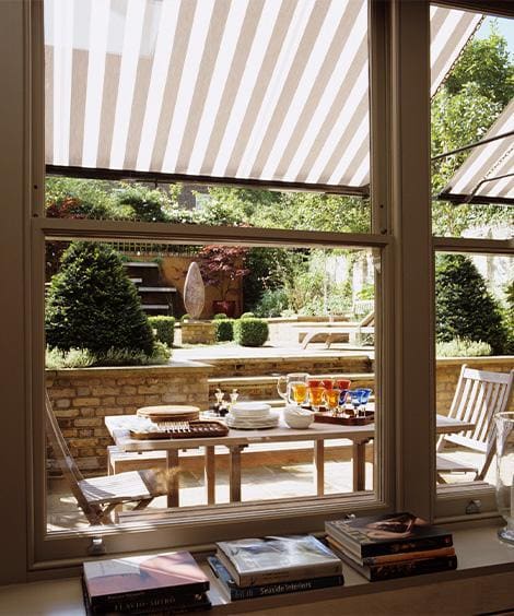 Zastawa kuchenna na&nbsp;stole 