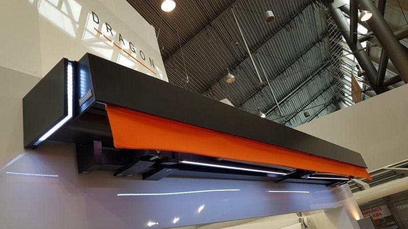 pomarańczowa markiza w&nbsp;kasecie